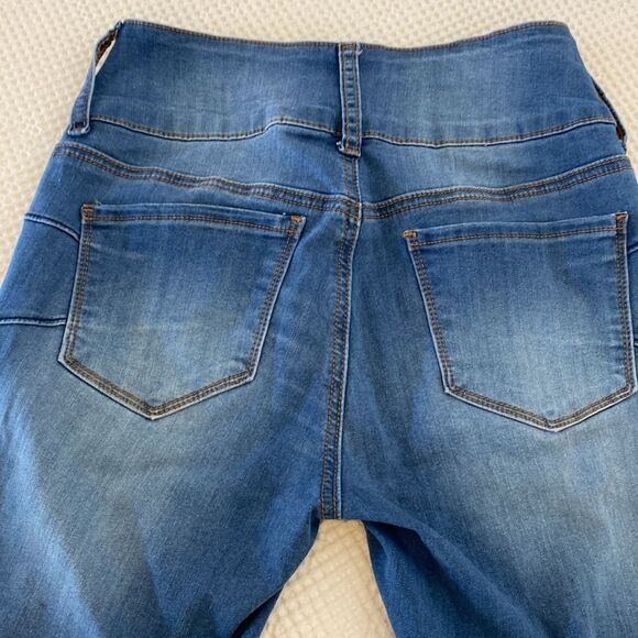 Curvy High Rise Skinny Ankle Jeans - Picture 4 of 6